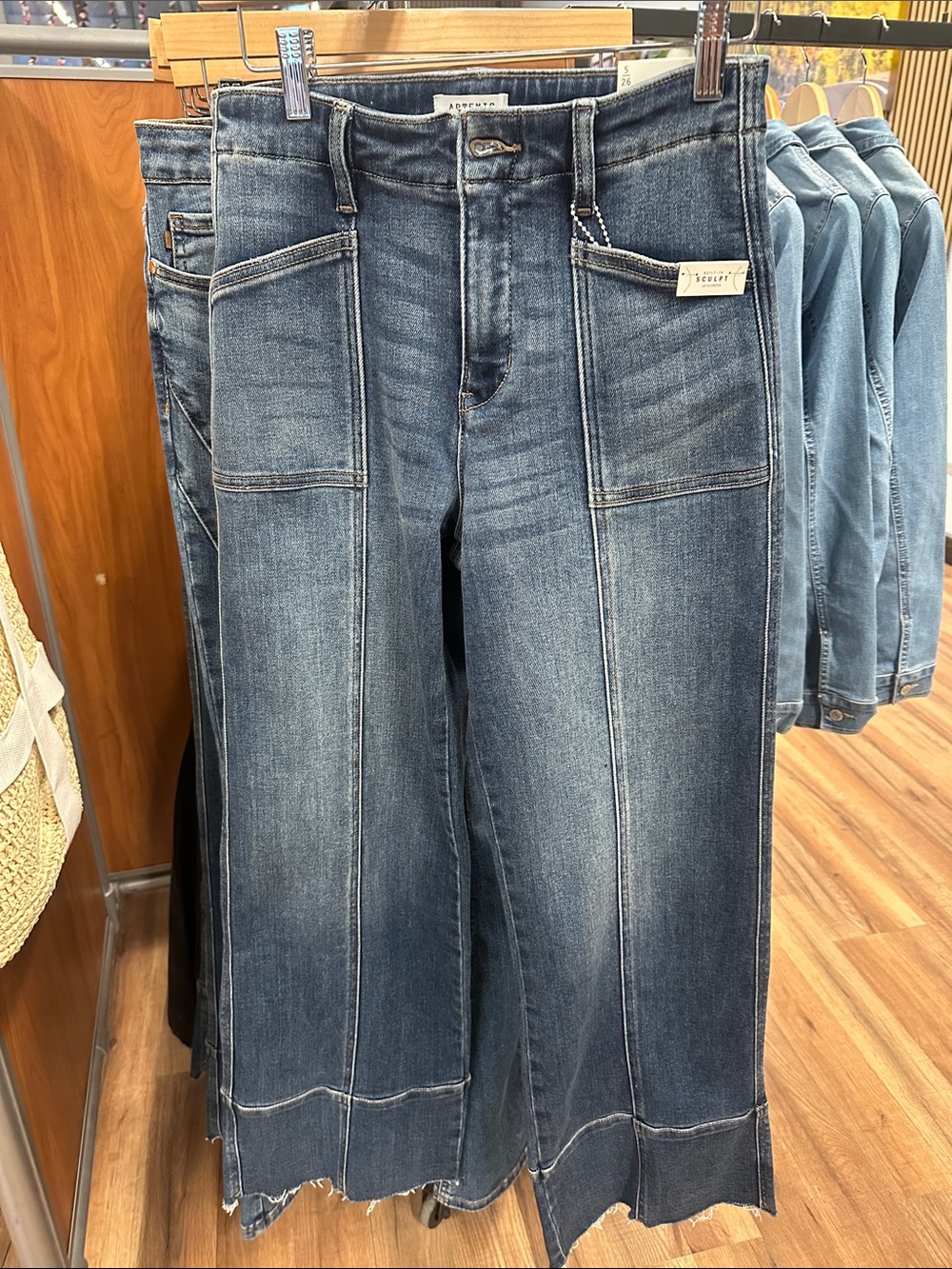 Wide-Leg Mid Wash Jeans with Patch Stitching - Blue